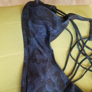 NWT lululemon free to be bra *wild size 8